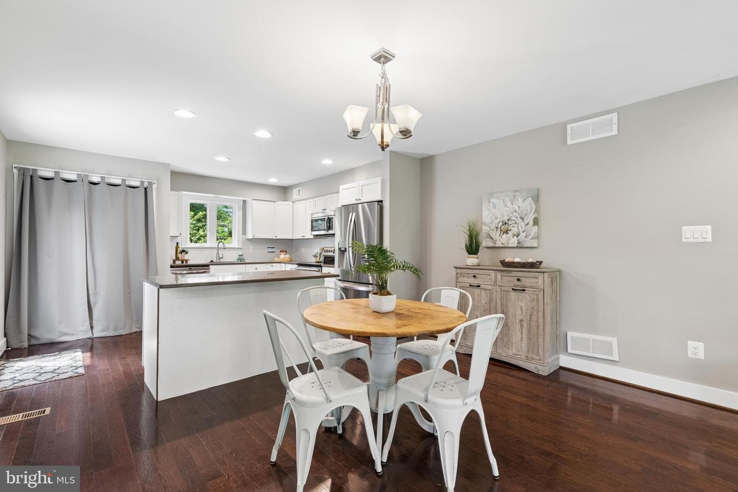 738 Dill Road photo 18