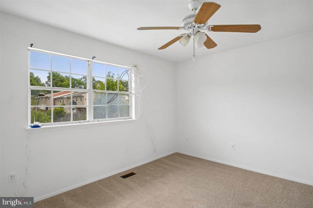 122 Merryman Court photo 16