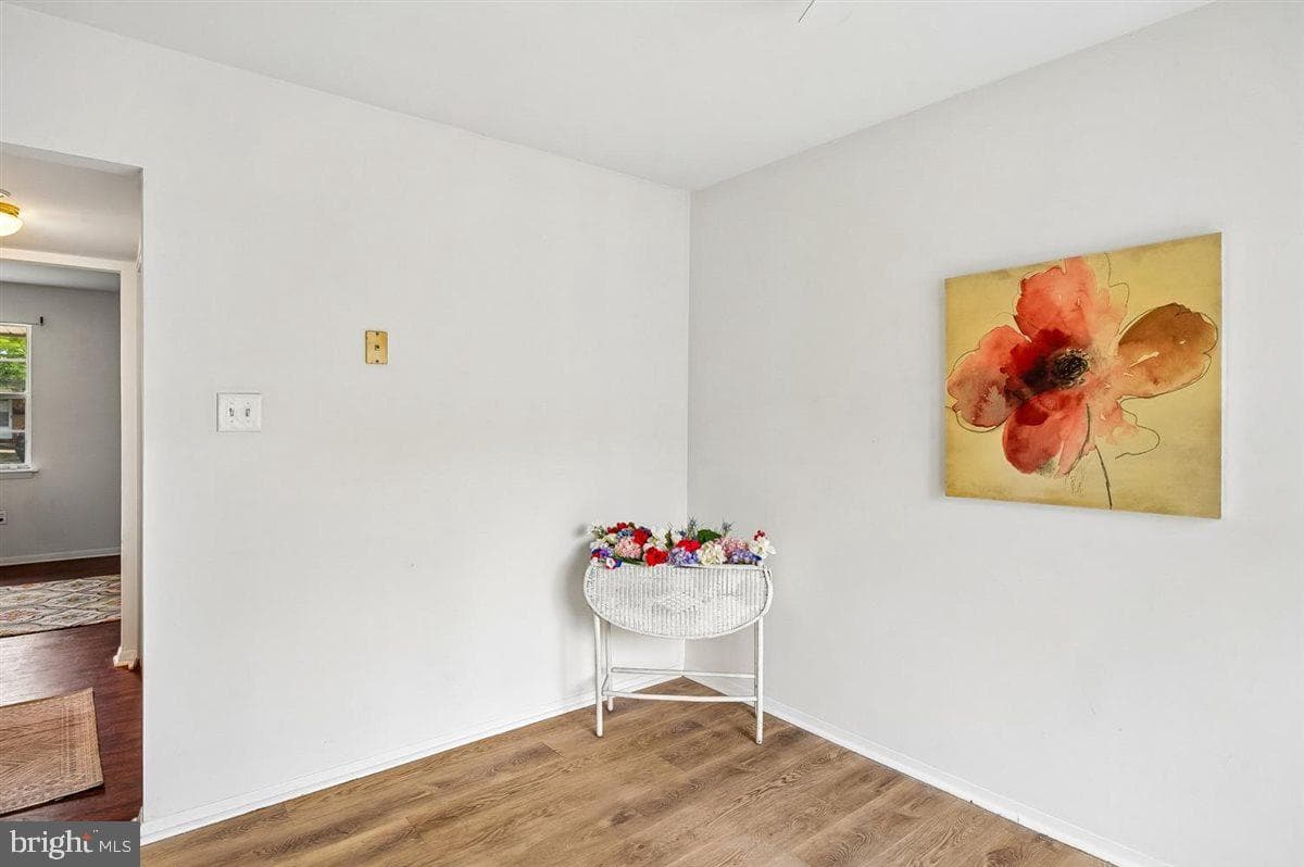 122 Merryman Court photo 8