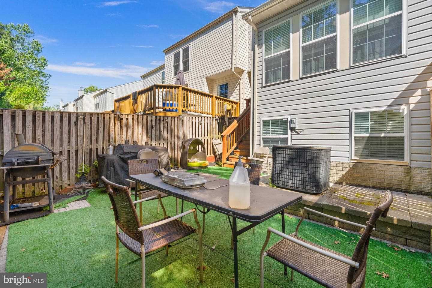 220 Foxtree Drive photo 33