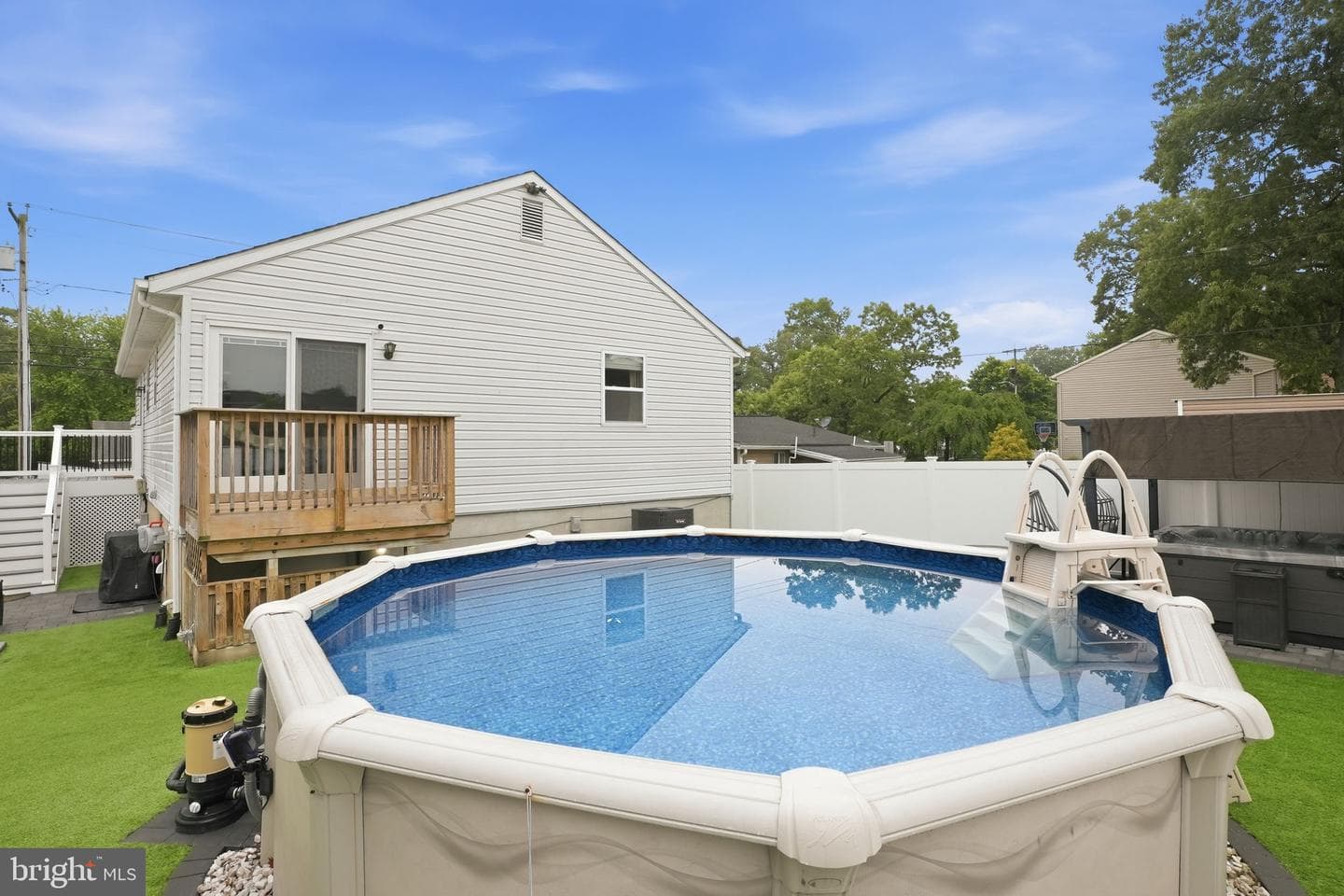 7803 Outing Avenue photo 31