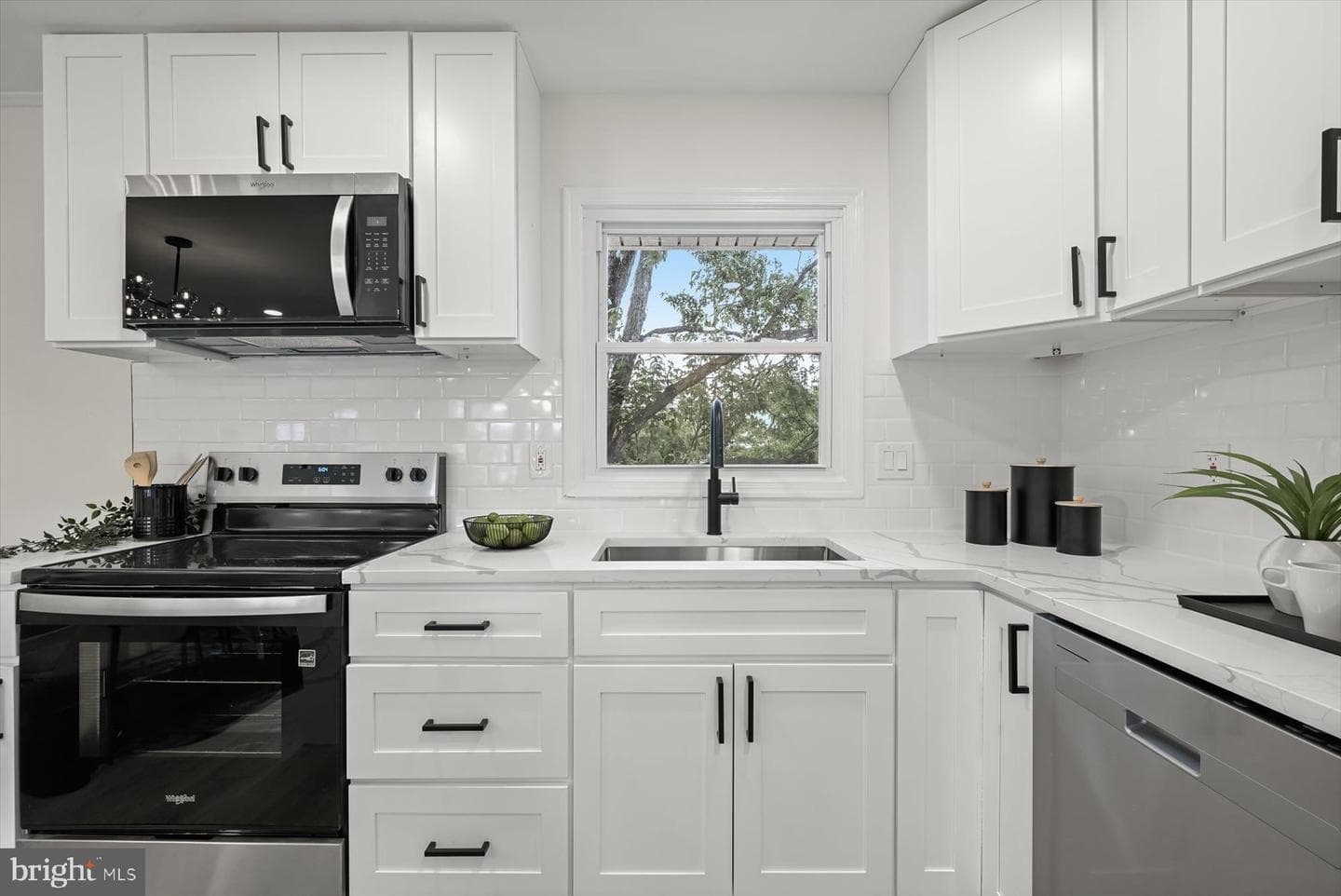 7897 Bastille Place photo 12