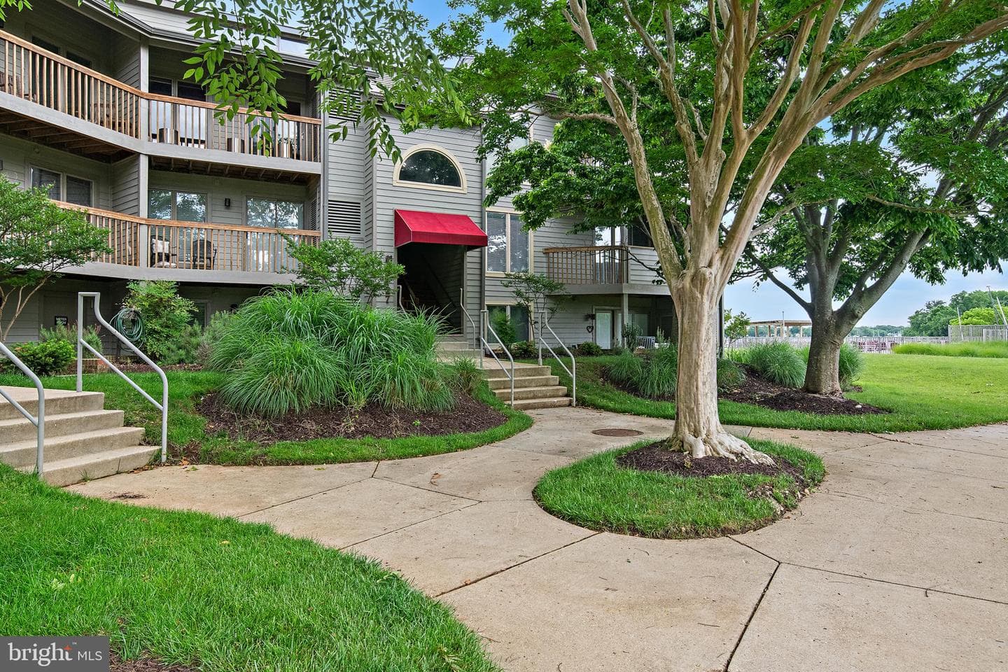 2127 Beach Village Court #202 photo 33