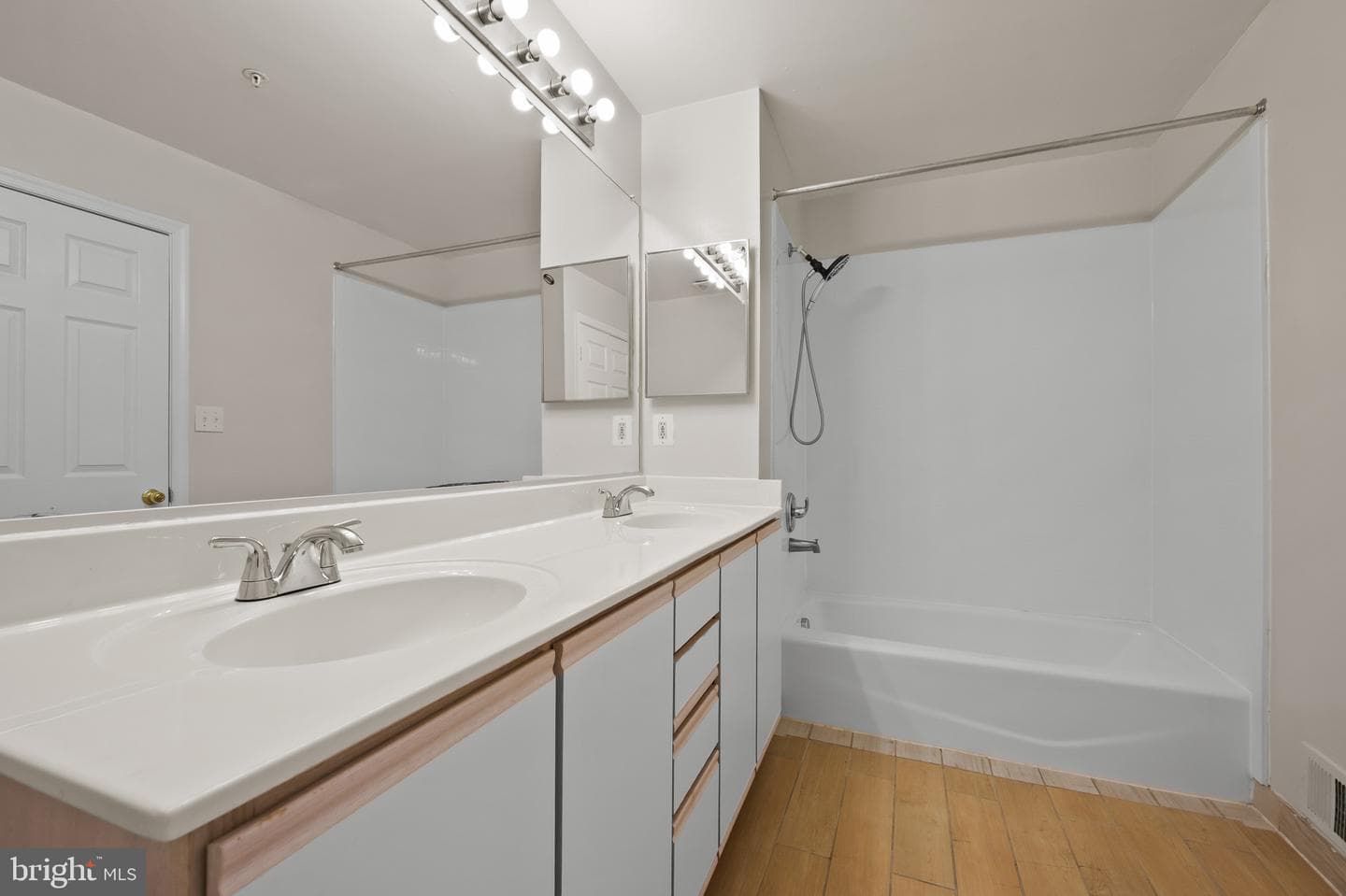 3560 Morning Star Place photo 23