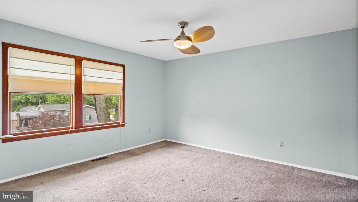 7896 Chalice Road photo 23