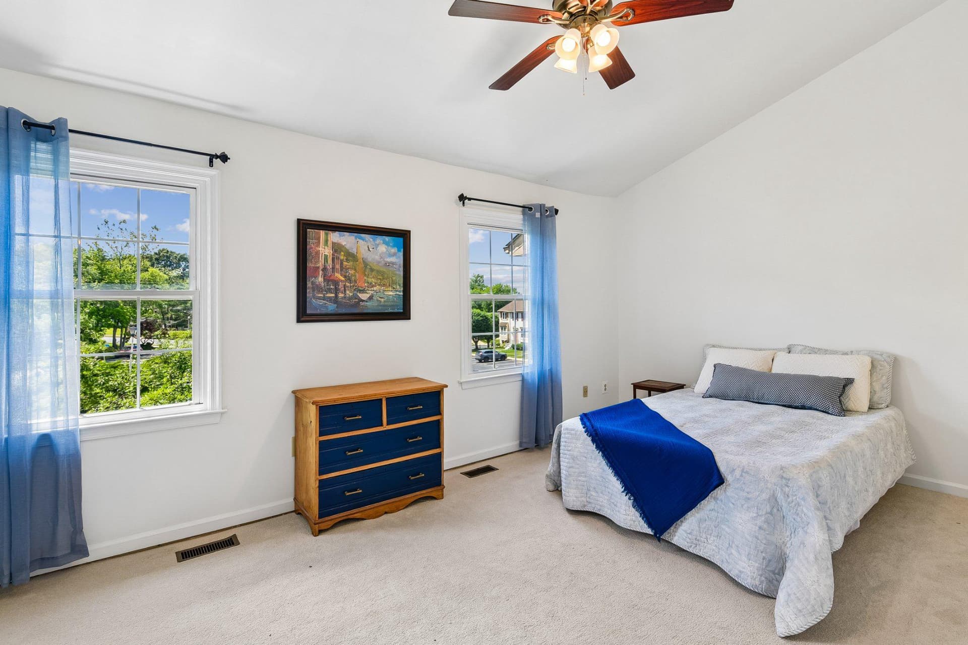 456 Watson Court photo 4