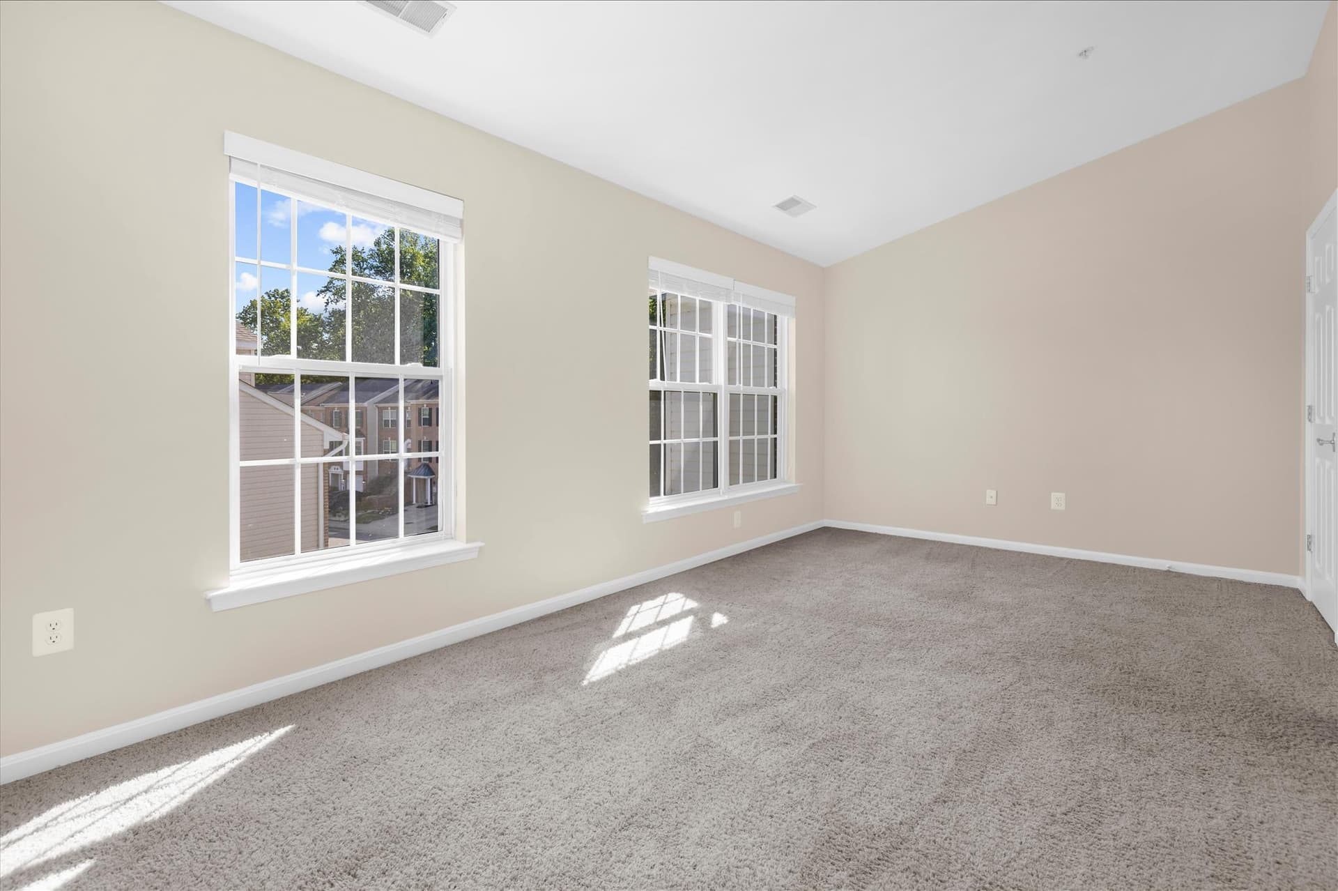 530 Samuel Chase Way photo 17