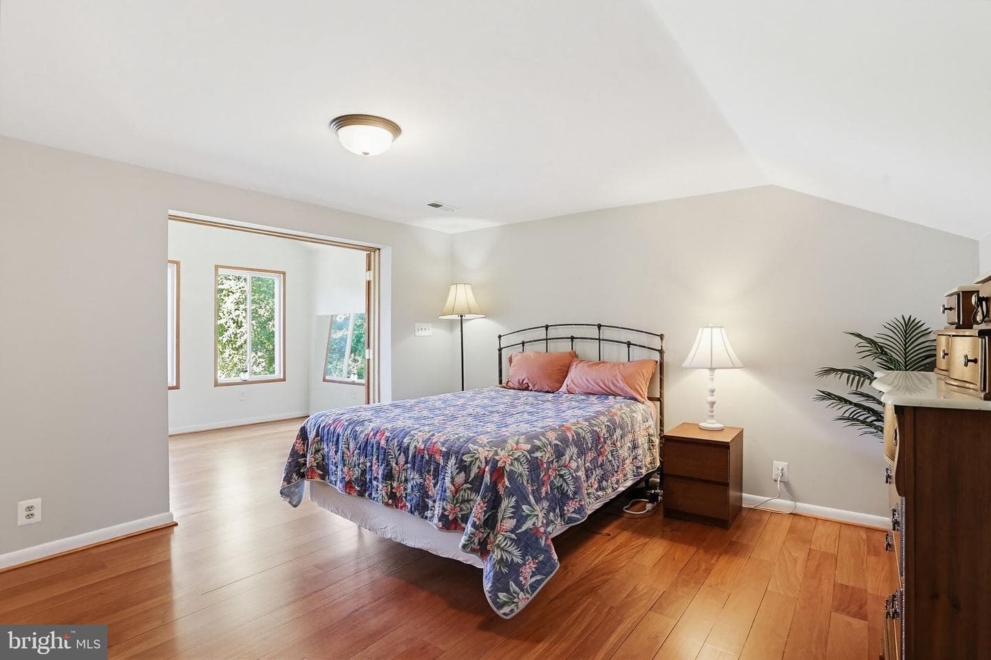 601 Riverside Drive photo 18