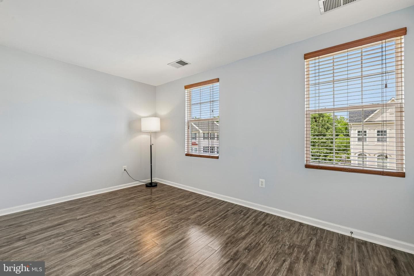 1197 Coulbourn Corner photo 27