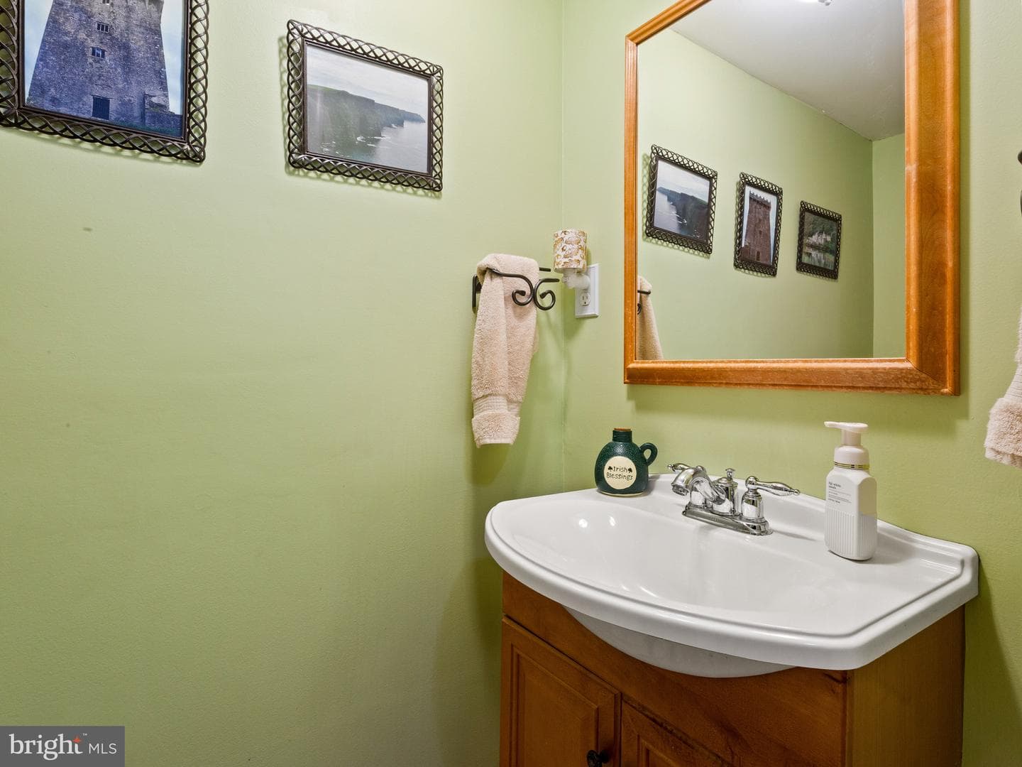1720 Gunwood Place photo 9