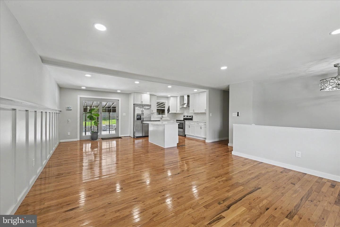401 Grove Ridge Court photo 6