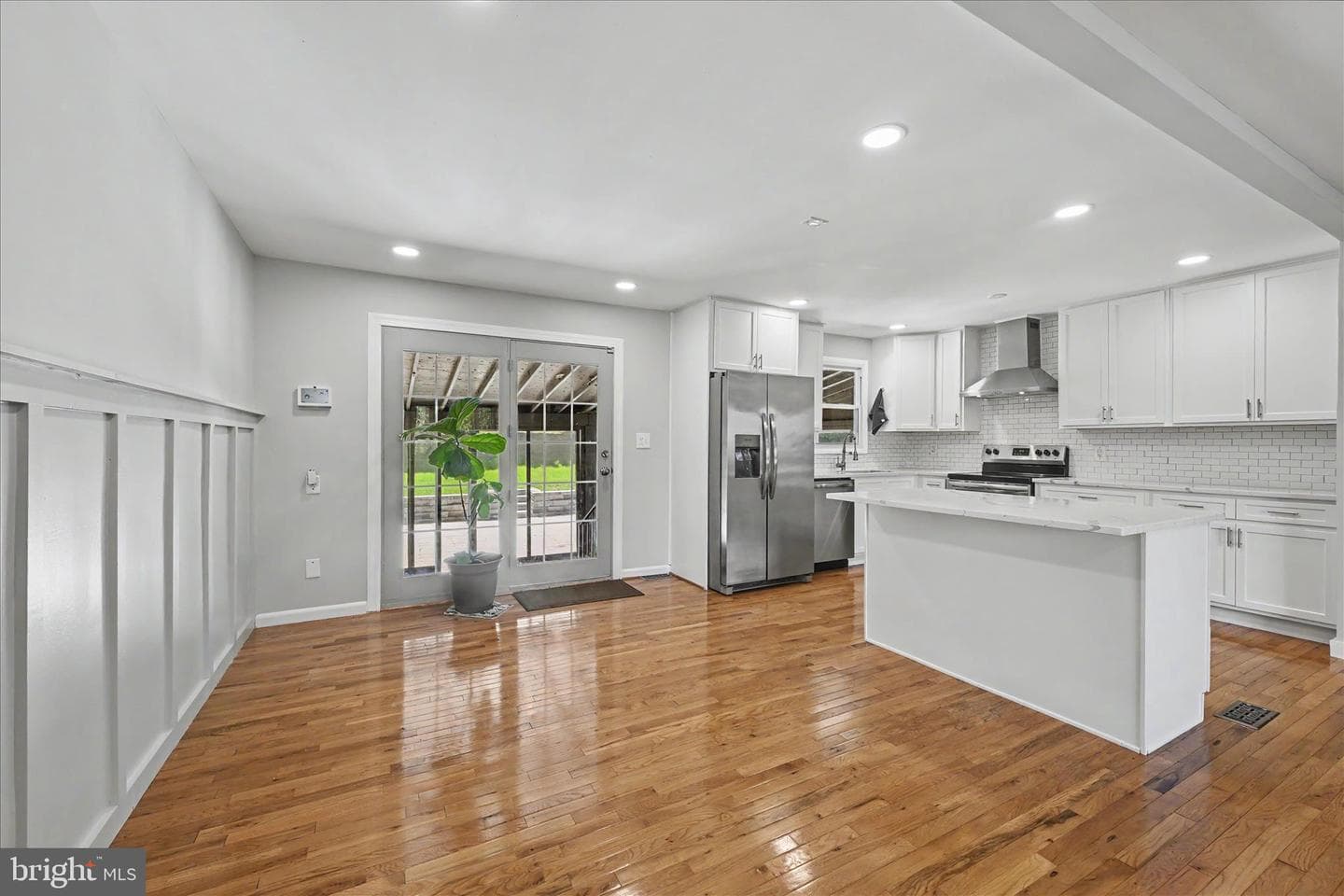 401 Grove Ridge Court photo 8