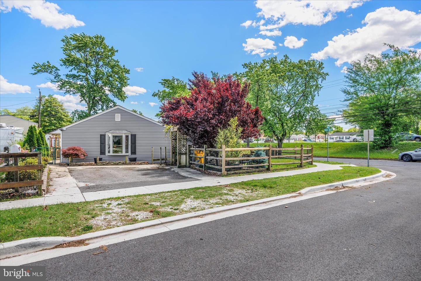 801 Dale Road photo 3