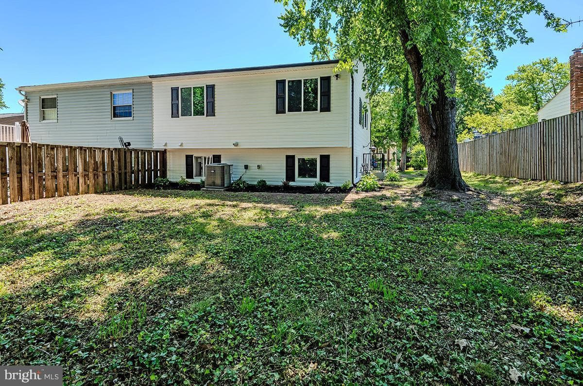 7730 Middlegate Court photo 40