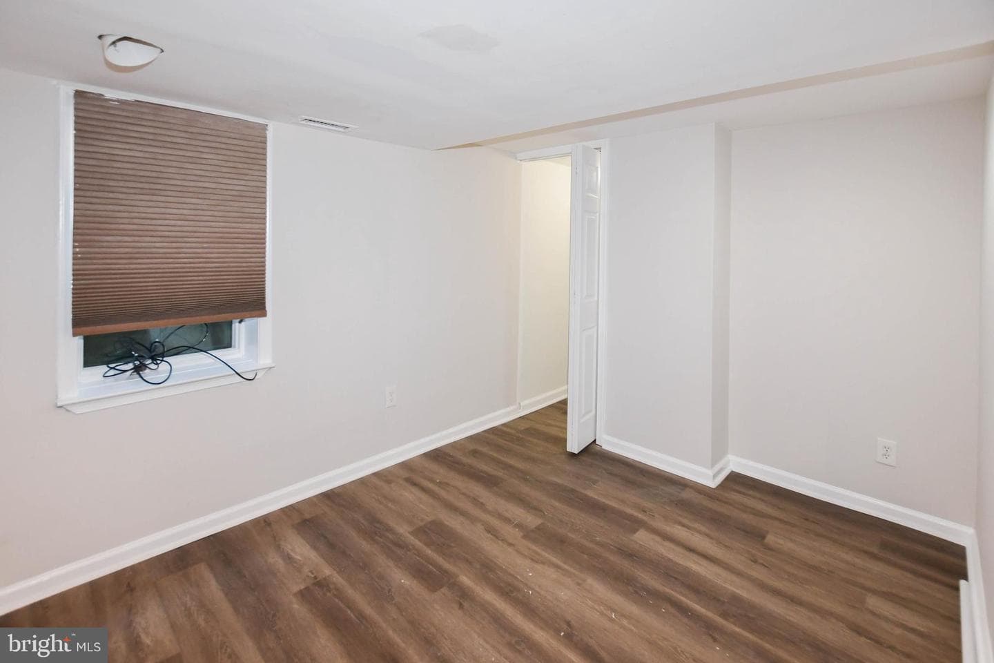 356 Forest Beach Road photo 35