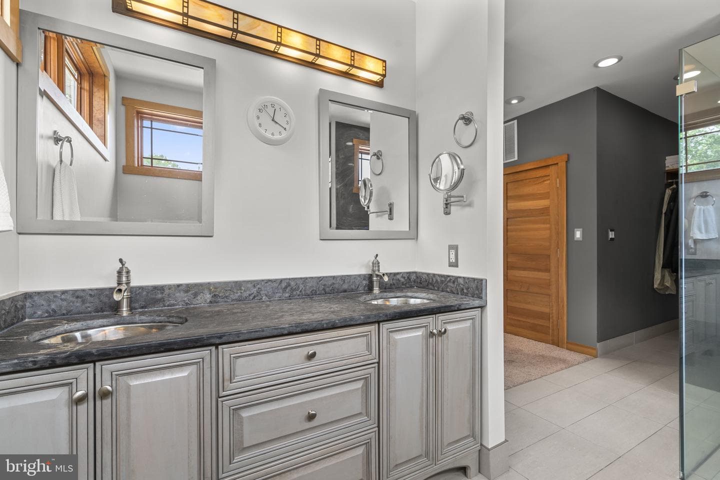 993 Round Bay Road photo 27