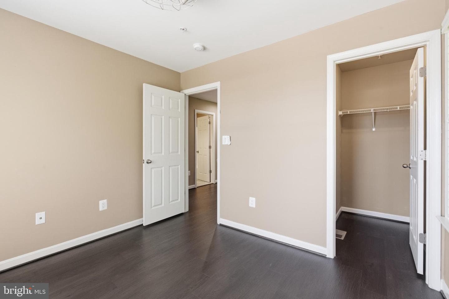 8170 Villaggio photo 23