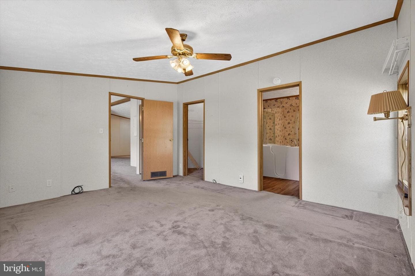 271 Janet Ct photo 13