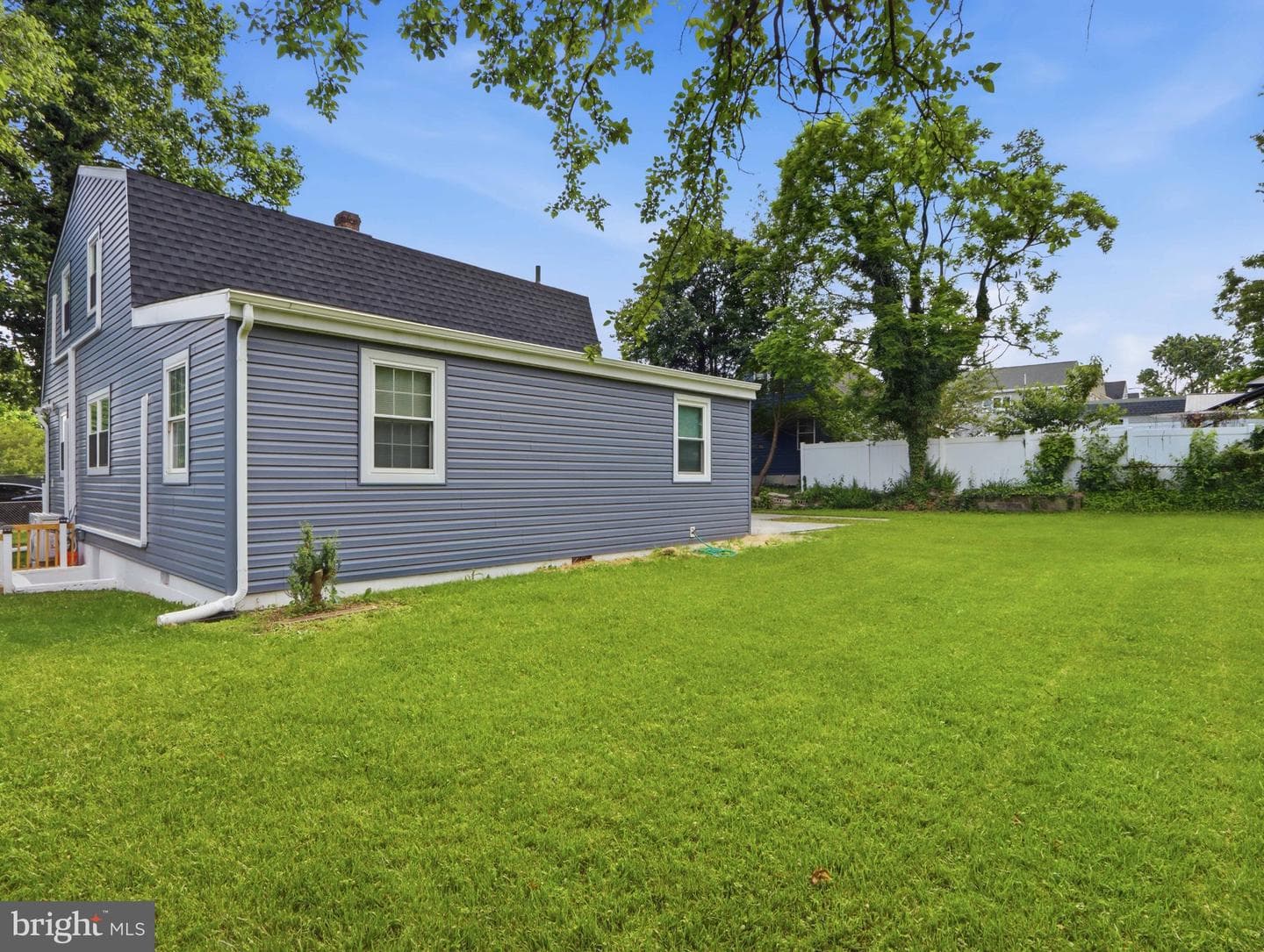 96 Packard Avenue photo 35