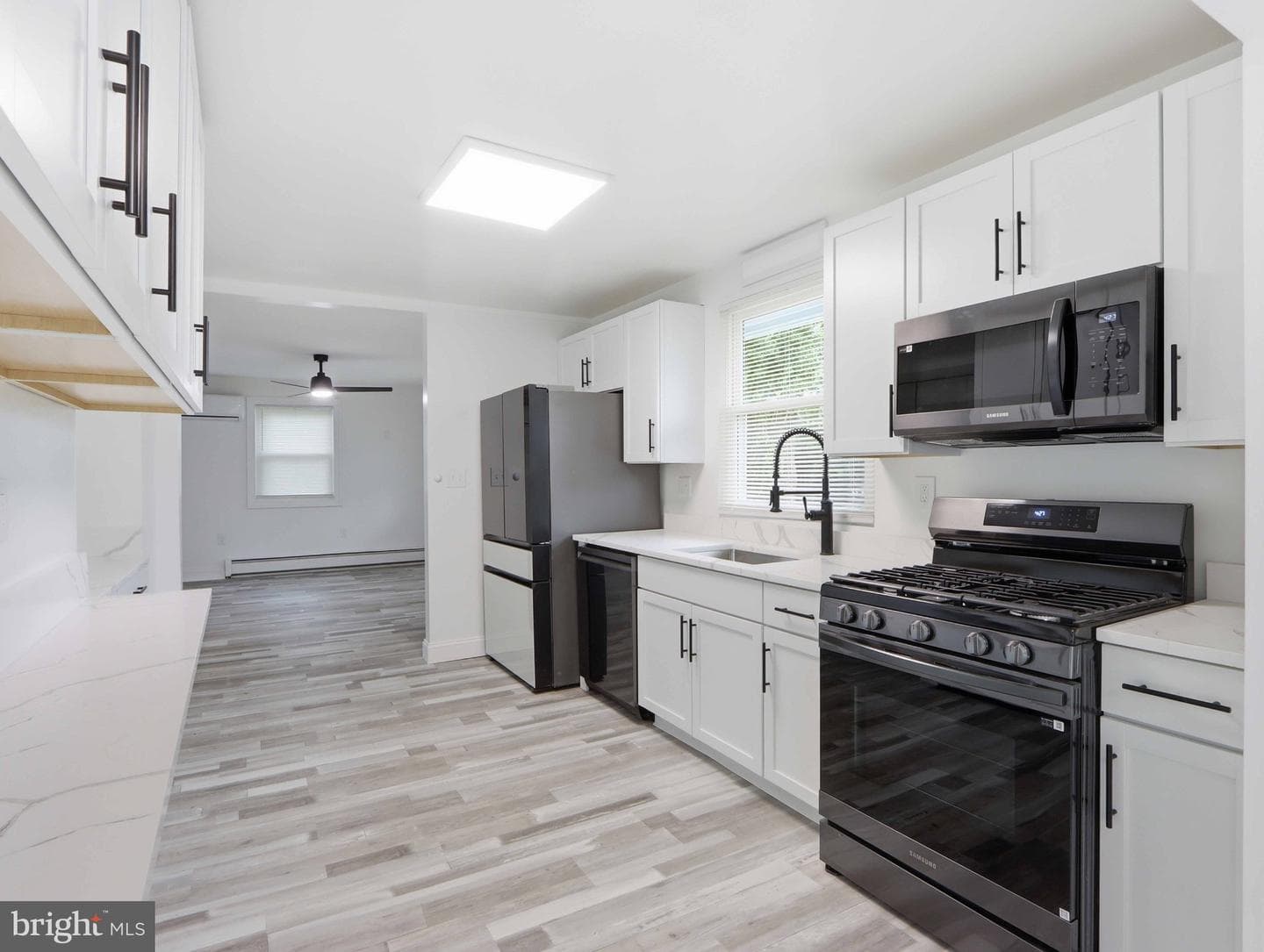 96 Packard Avenue photo 8