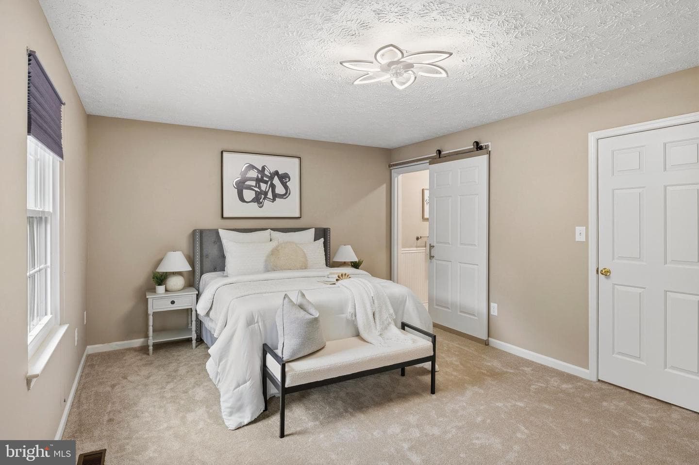 205 Foxridge Court photo 23