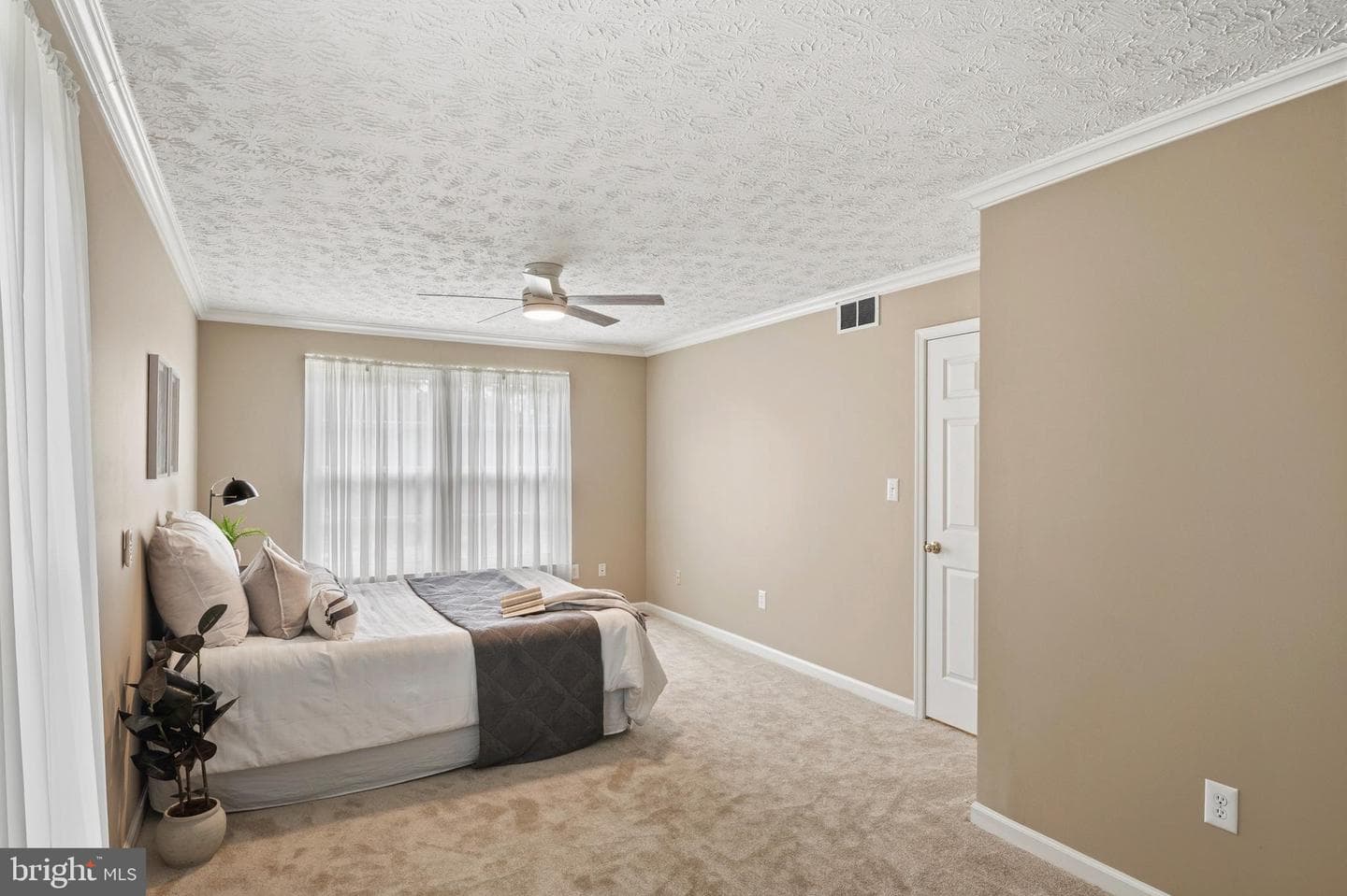 205 Foxridge Court photo 28