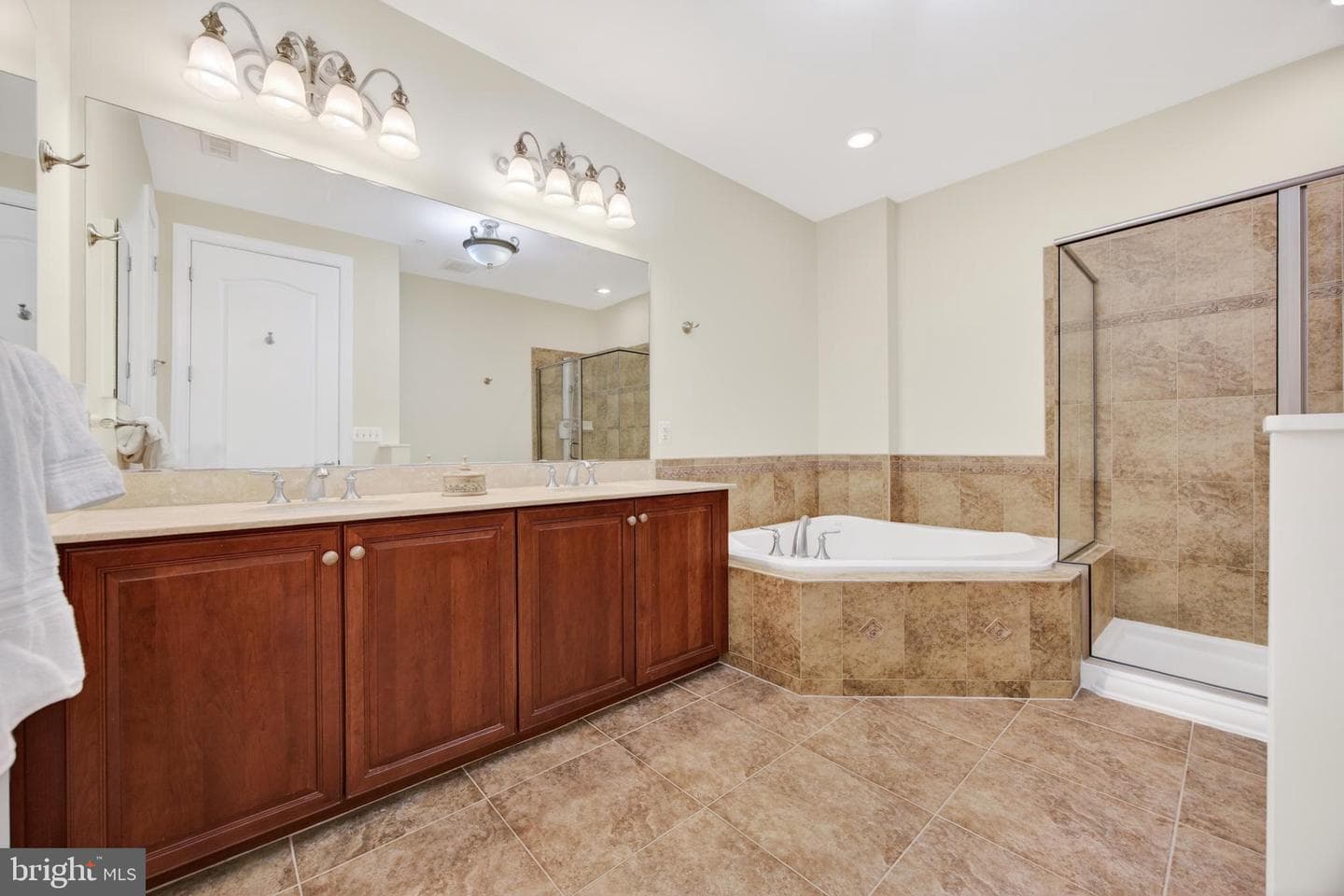 1915 Towne Centre Boulevard #1014 photo 31