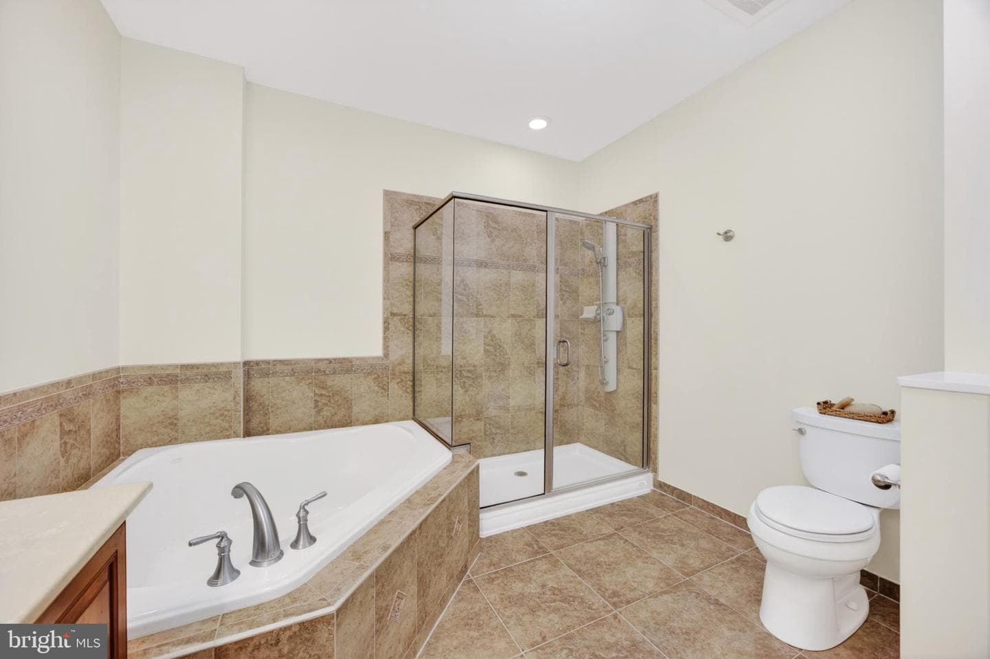 1915 Towne Centre Boulevard #1014 photo 32