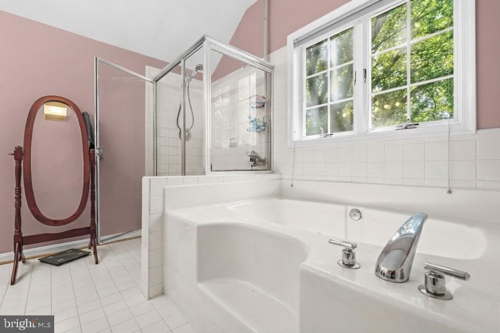 907 Golden Eye Court photo 34