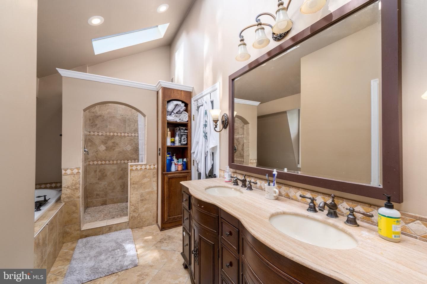 429 Fairtree Drive photo 23