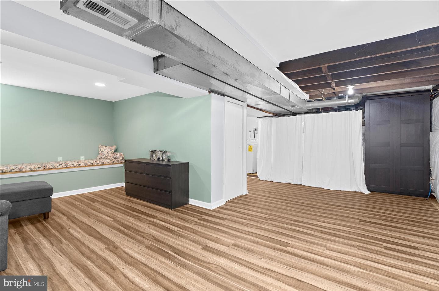 7825 Bridge Drive photo 34