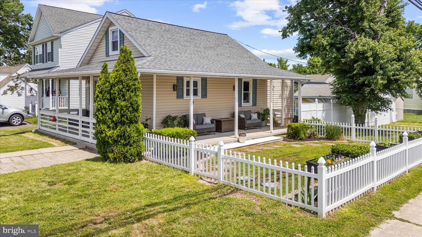 7825 Bridge Drive photo 44