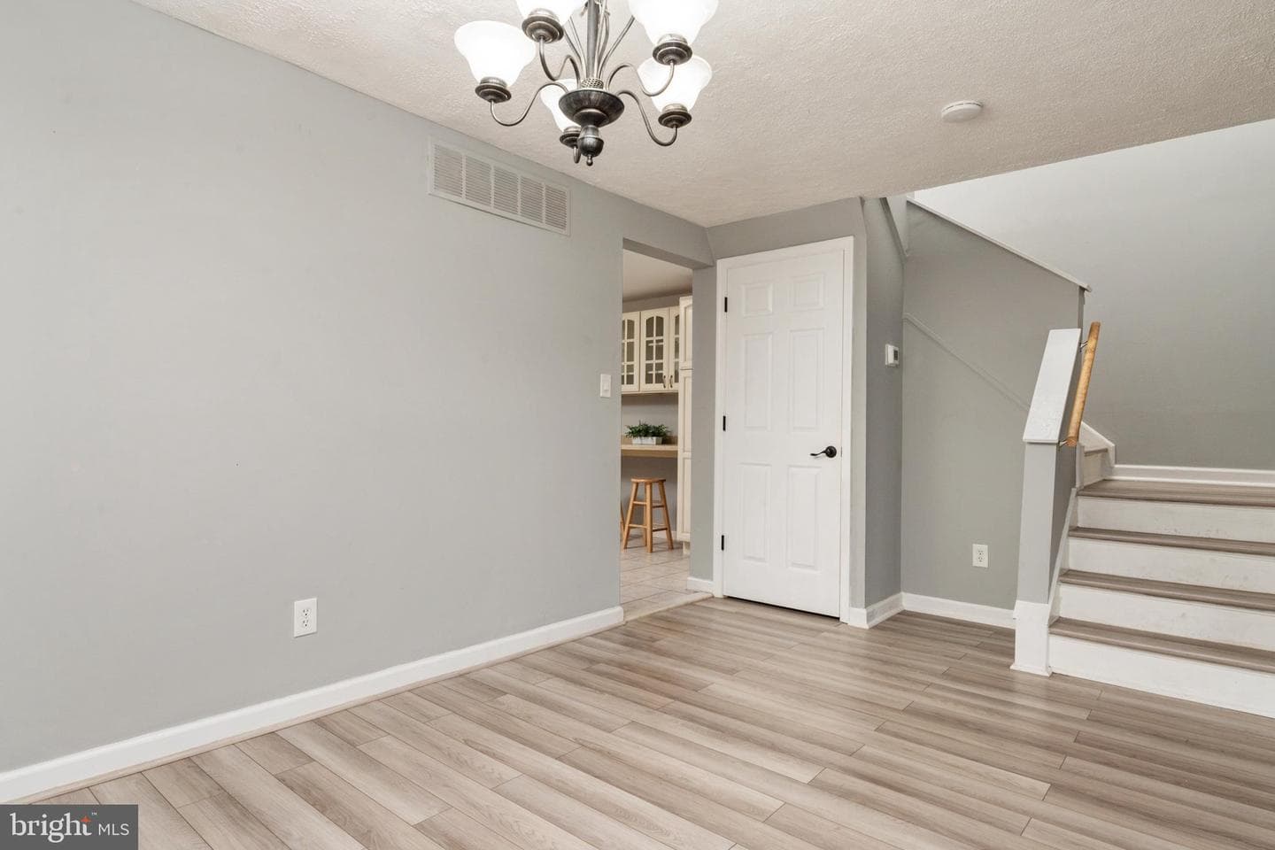 254 Chalet Circle W photo 12