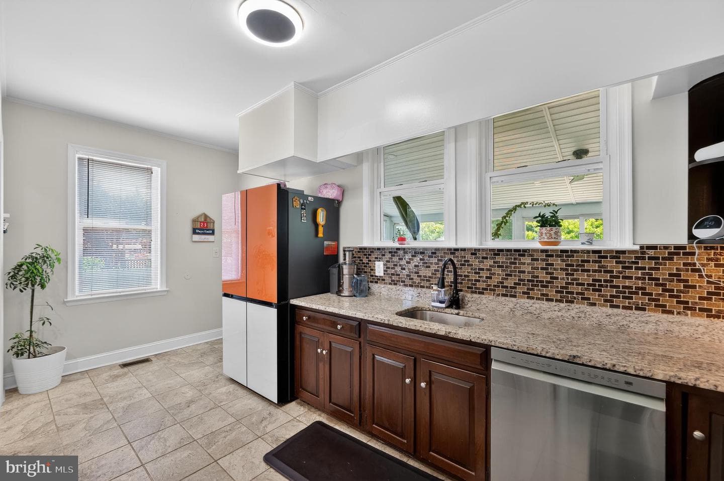 311 Townsend Avenue photo 16