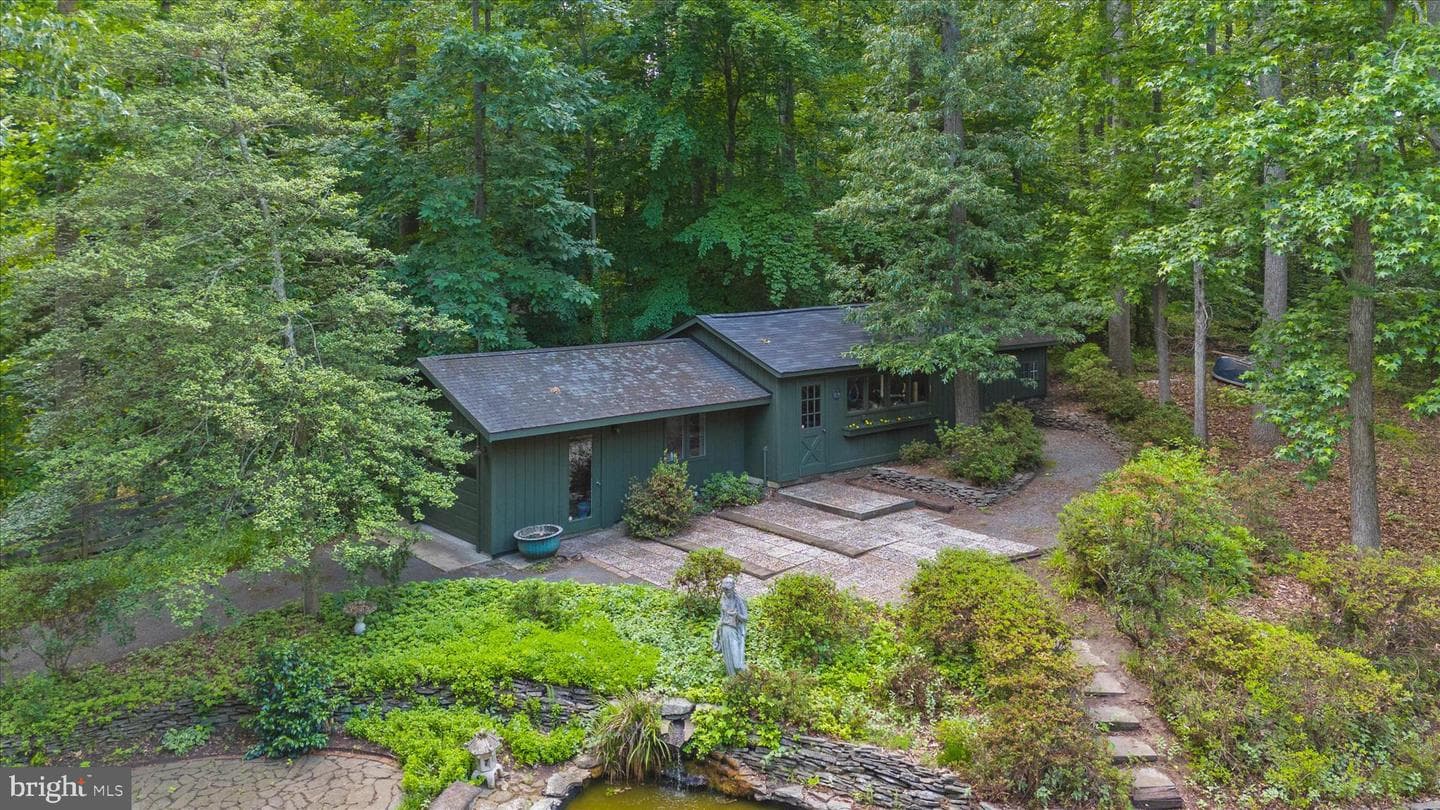 698 Discovery Road photo 30