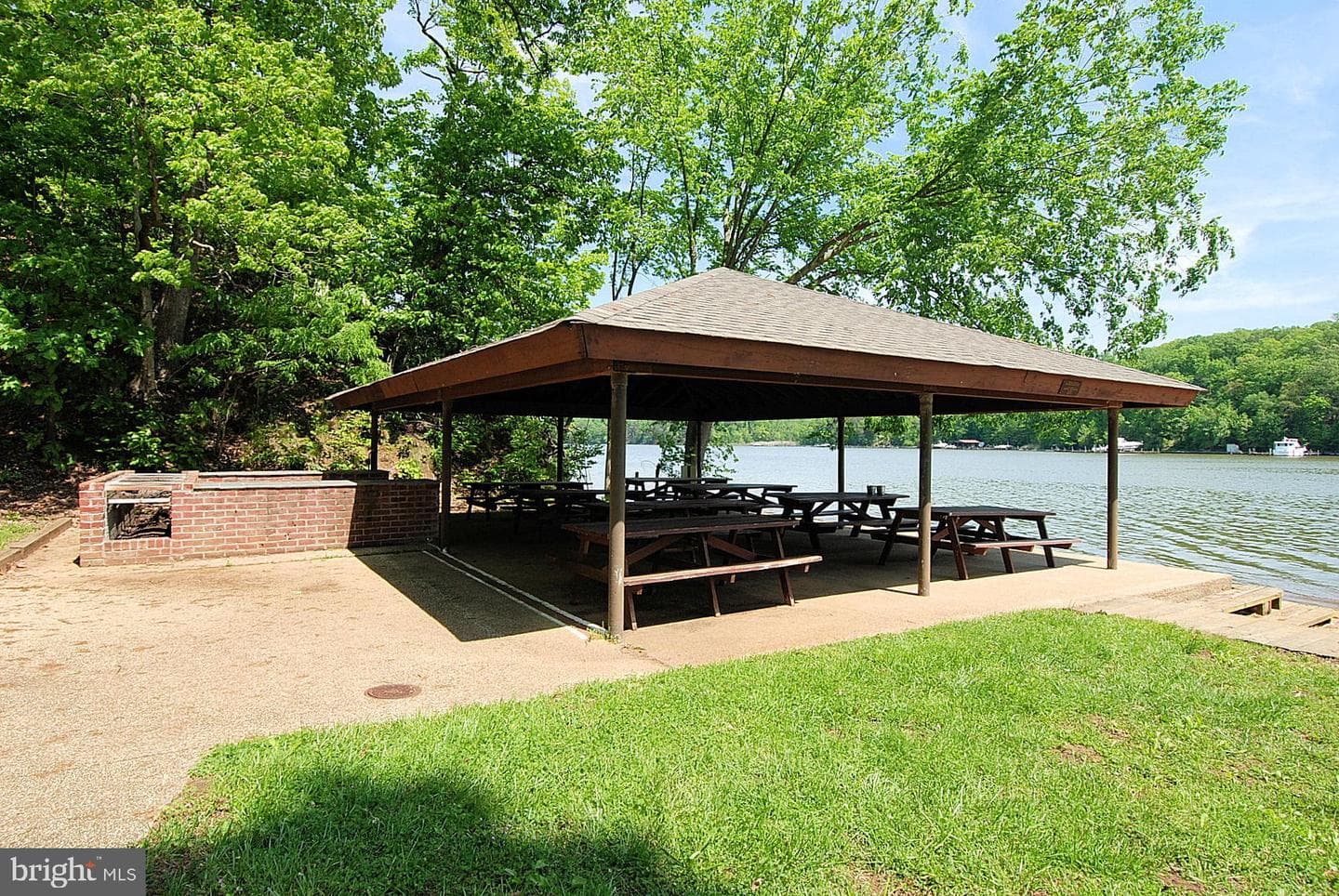 698 Discovery Road photo 47