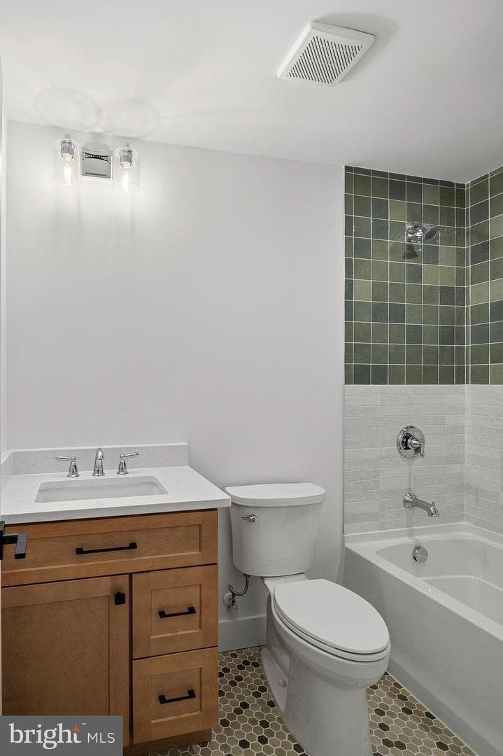 524 Patricia Court photo 29