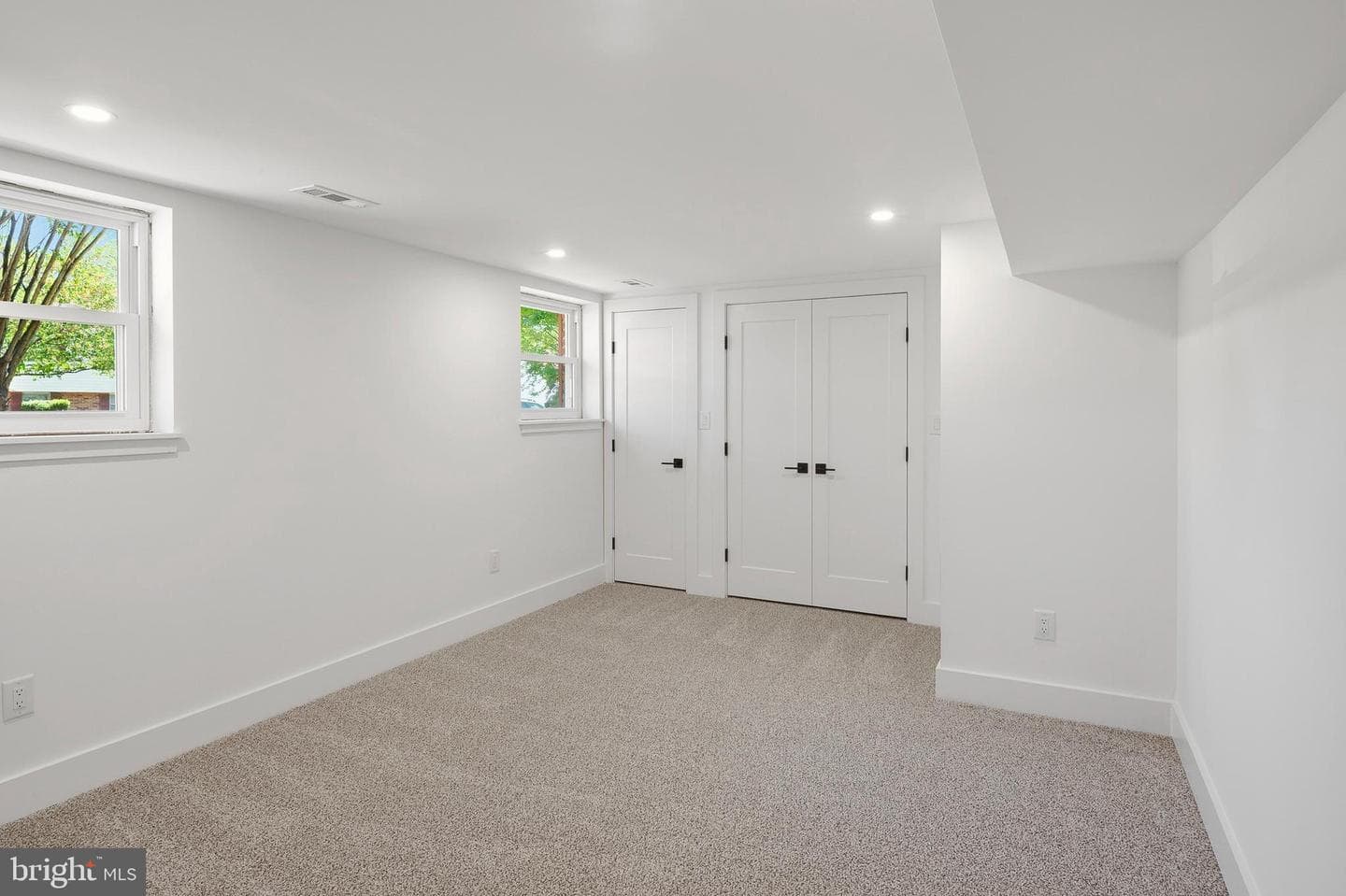 524 Patricia Court photo 36