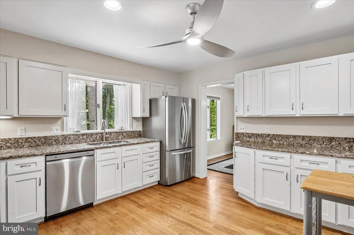 120 Kingswood Road photo 14