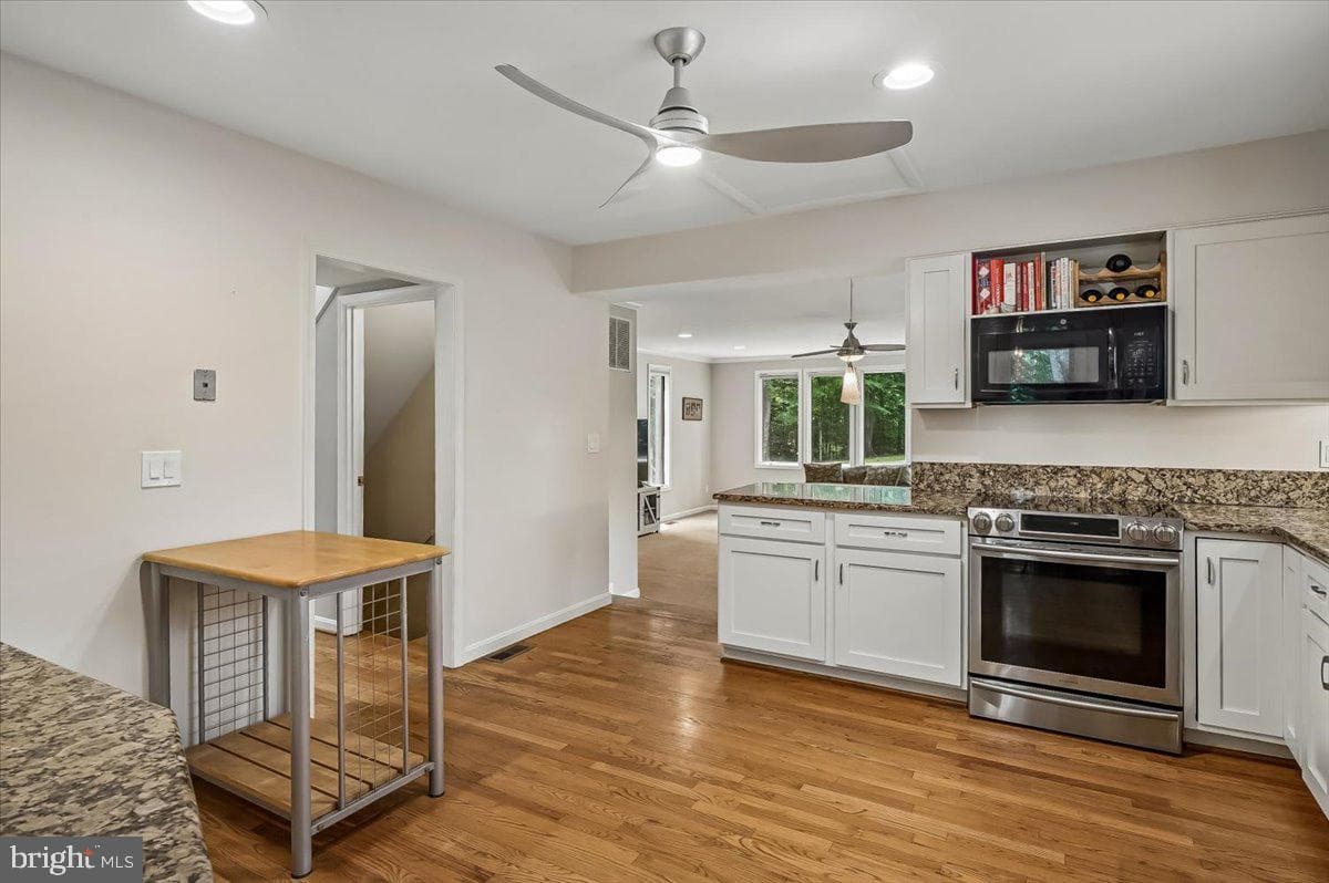 120 Kingswood Road photo 16