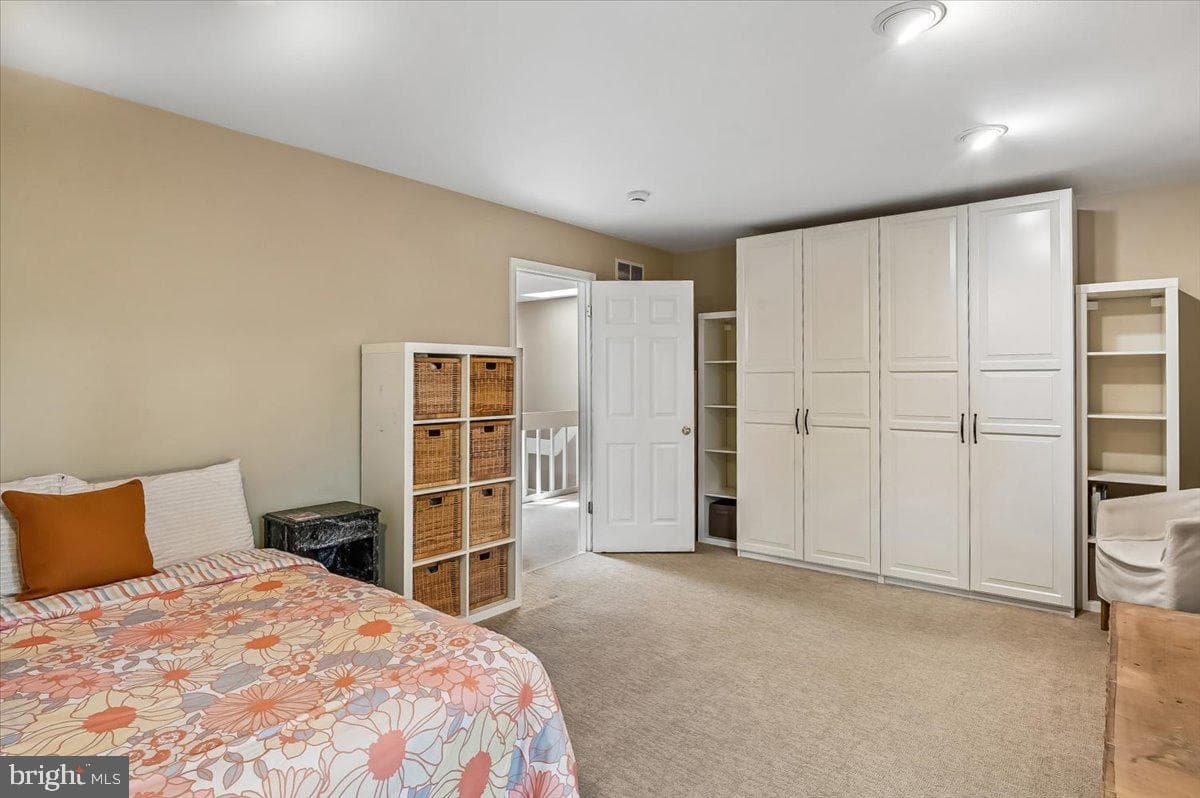 120 Kingswood Road photo 29