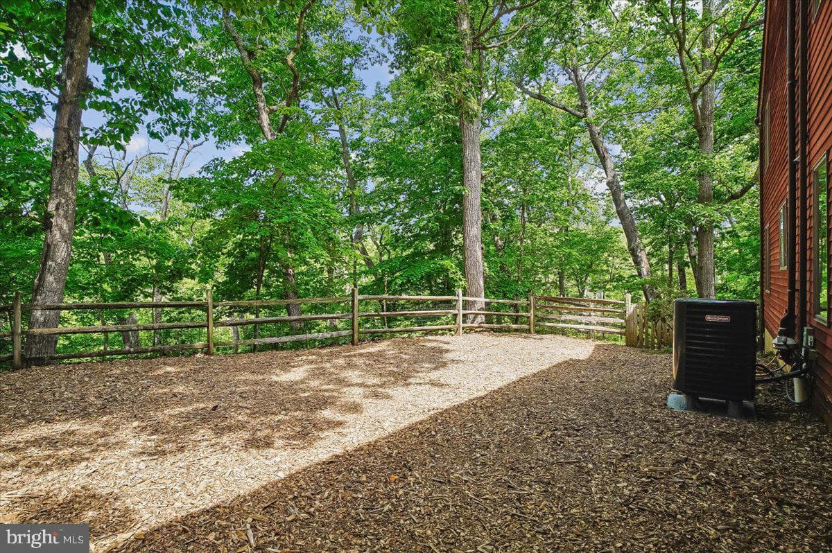 120 Kingswood Road photo 42