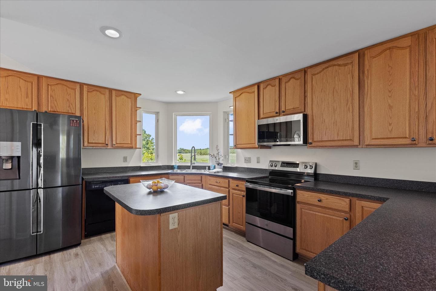 5523 Ilchester Street photo 14