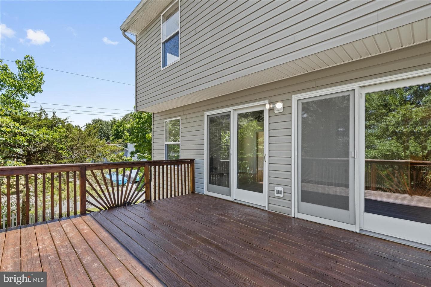 5523 Ilchester Street photo 27