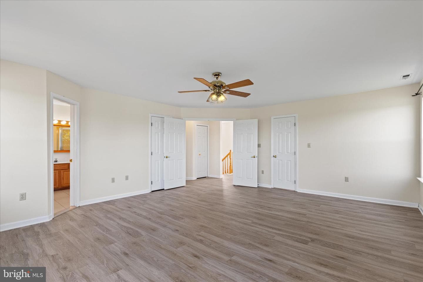5523 Ilchester Street photo 34