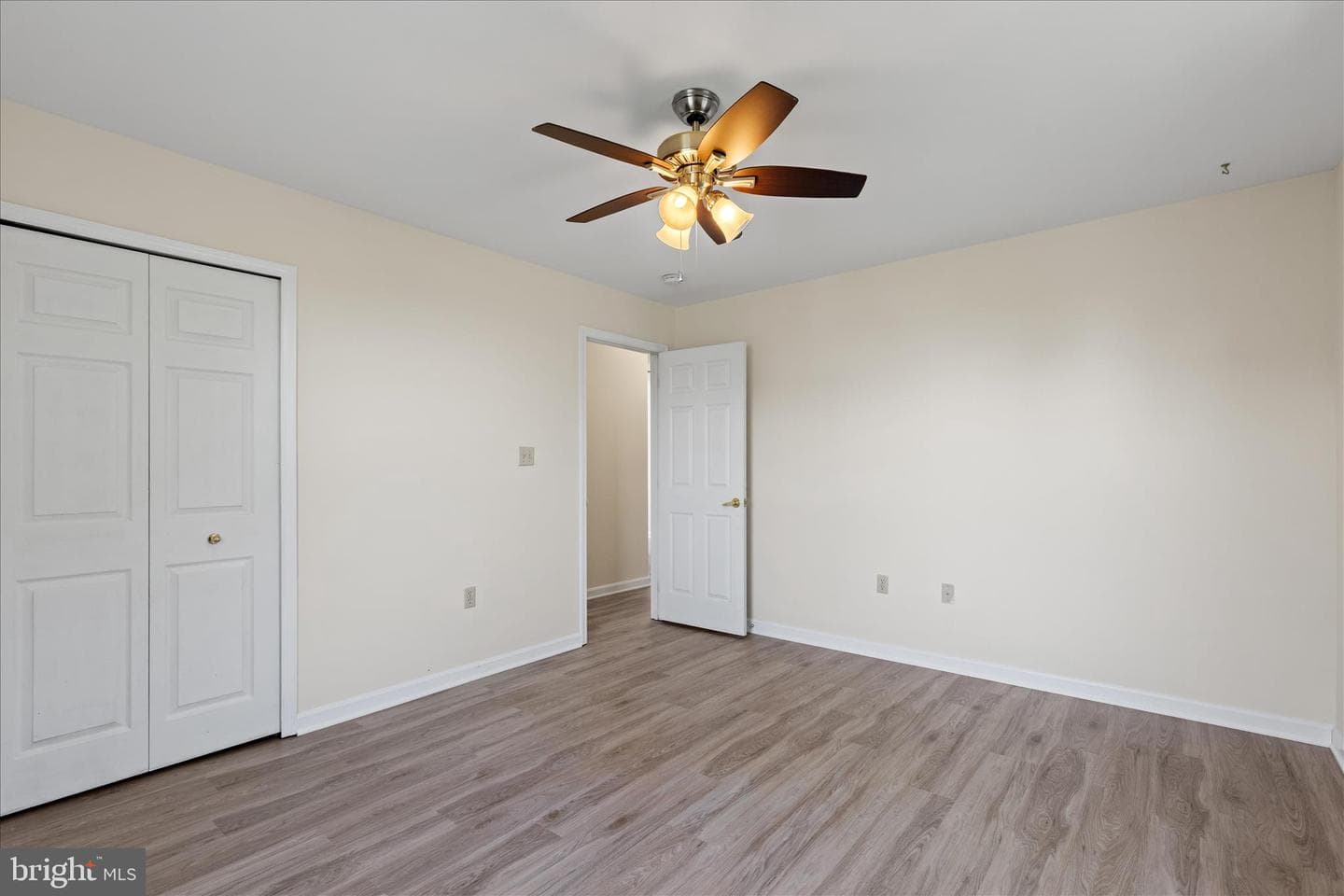 5523 Ilchester Street photo 44