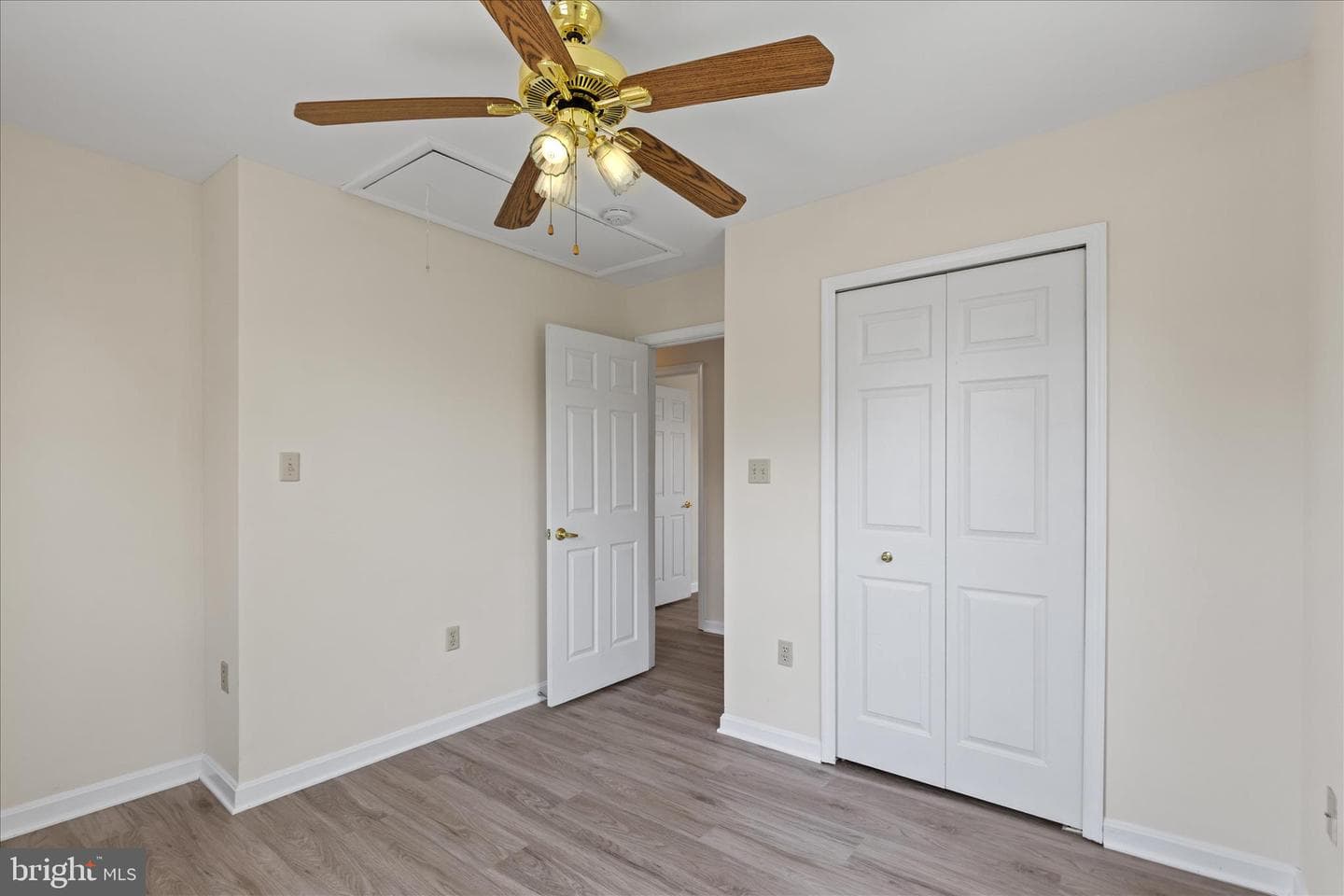 5523 Ilchester Street photo 47