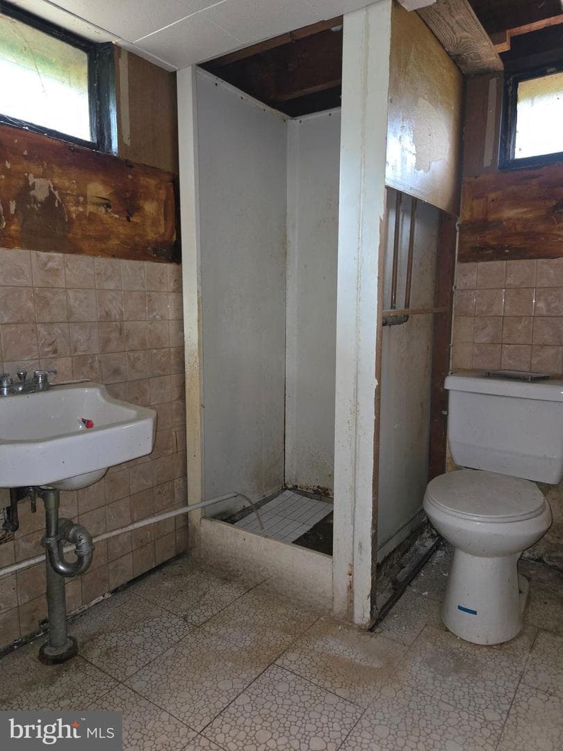 220 Meadow Road photo 15