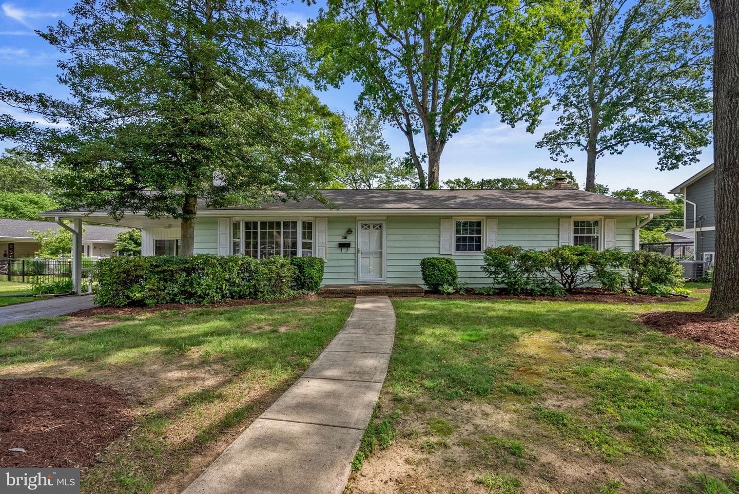 812 Cottonwood Drive photo 1