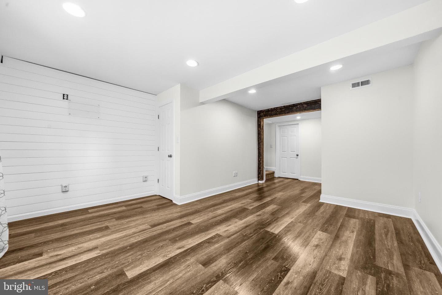 7909 Wellesley Court photo 29